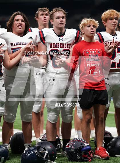 Thumbnail 2 in Cuero vs. Wimberley (UIL 4A Division II Semifinal) photogallery.