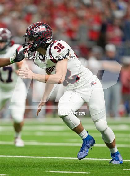 Thumbnail 2 in Cuero vs. Wimberley (UIL 4A Division II Semifinal) photogallery.