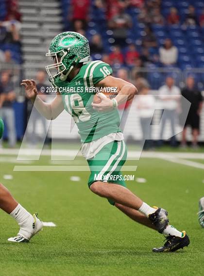 Thumbnail 2 in Cuero vs. Wimberley (UIL 4A Division II Semifinal) photogallery.