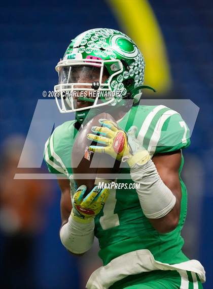 Thumbnail 1 in Cuero vs. Wimberley (UIL 4A Division II Semifinal) photogallery.