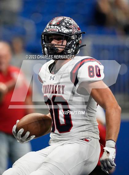 Thumbnail 1 in Cuero vs. Wimberley (UIL 4A Division II Semifinal) photogallery.