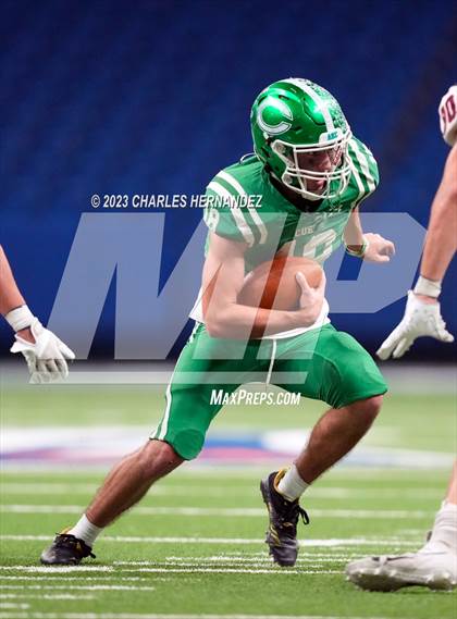 Thumbnail 3 in Cuero vs. Wimberley (UIL 4A Division II Semifinal) photogallery.