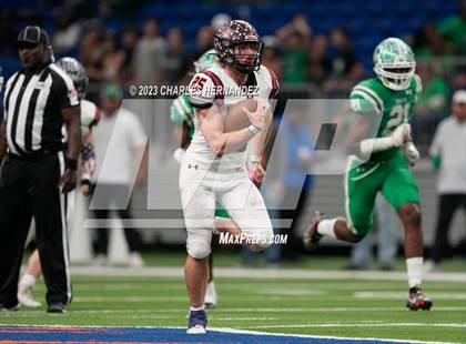 Thumbnail 2 in Cuero vs. Wimberley (UIL 4A Division II Semifinal) photogallery.