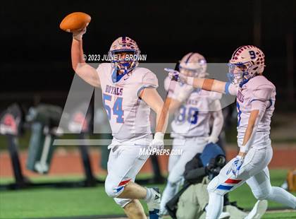 Thumbnail 3 in Hamilton Southeastern @ Westfield (IHSAA 6A Regional) photogallery.