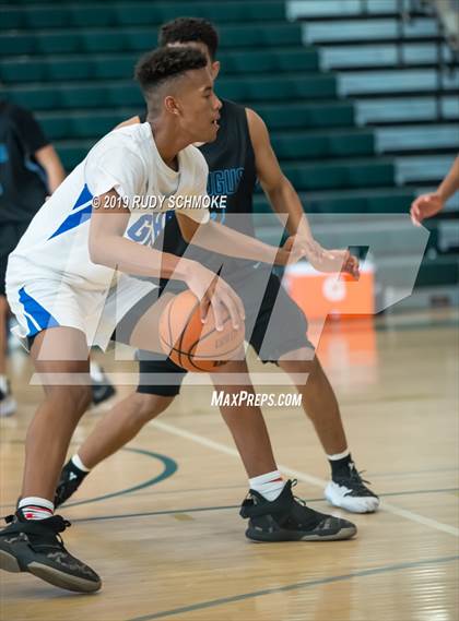 Thumbnail 2 in Gahr vs. Saugus photogallery.