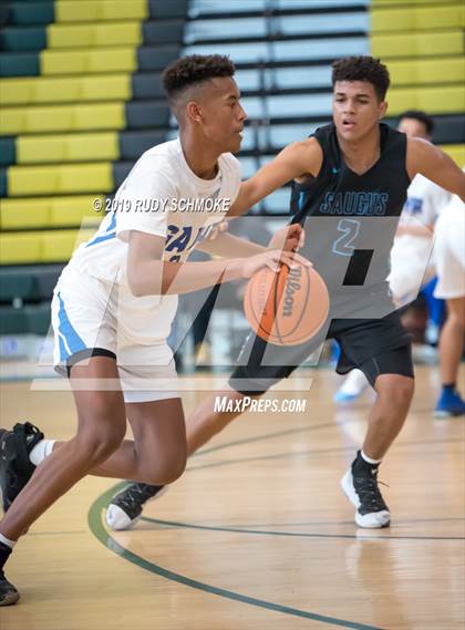 Thumbnail 2 in Gahr vs. Saugus photogallery.