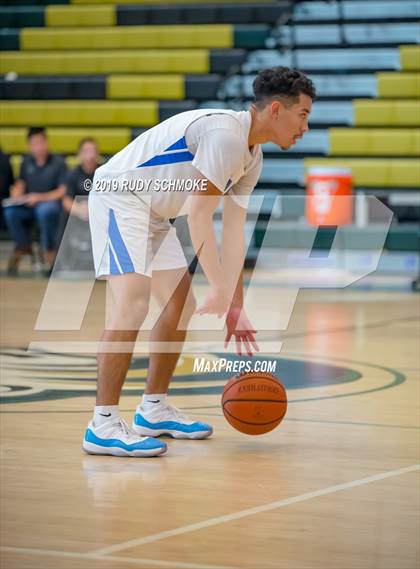 Thumbnail 2 in Gahr vs. Saugus photogallery.