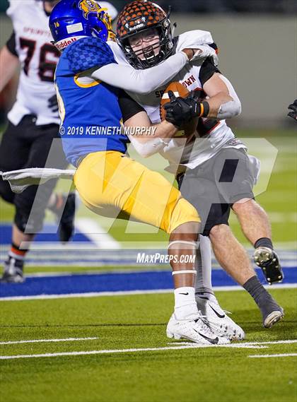 Thumbnail 1 in La Vega vs Springtown (UIL 4A Semifinal Playoff) photogallery.