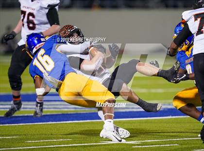 Thumbnail 1 in La Vega vs Springtown (UIL 4A Semifinal Playoff) photogallery.