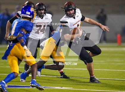 Thumbnail 3 in La Vega vs Springtown (UIL 4A Semifinal Playoff) photogallery.