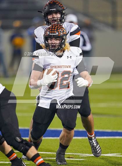 Thumbnail 2 in La Vega vs Springtown (UIL 4A Semifinal Playoff) photogallery.