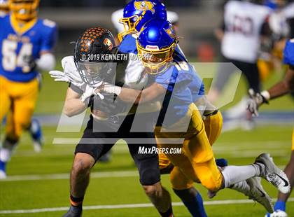 Thumbnail 1 in La Vega vs Springtown (UIL 4A Semifinal Playoff) photogallery.