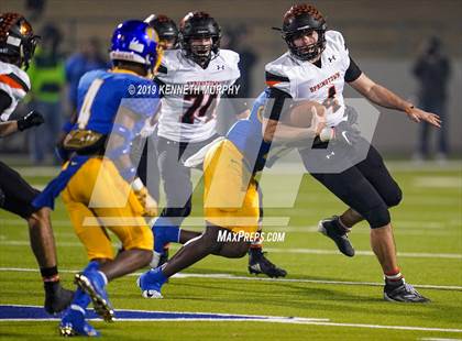 Thumbnail 2 in La Vega vs Springtown (UIL 4A Semifinal Playoff) photogallery.