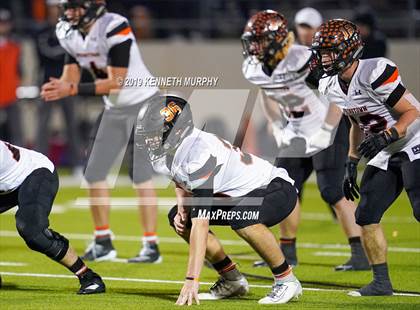 Thumbnail 2 in La Vega vs Springtown (UIL 4A Semifinal Playoff) photogallery.