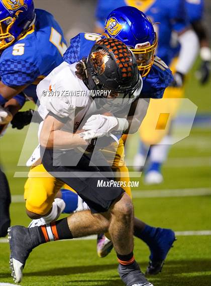 Thumbnail 2 in La Vega vs Springtown (UIL 4A Semifinal Playoff) photogallery.