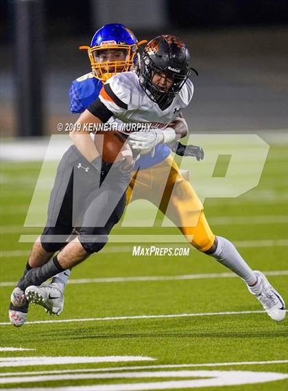Thumbnail 3 in La Vega vs Springtown (UIL 4A Semifinal Playoff) photogallery.