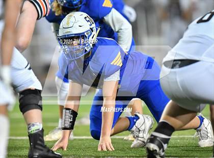 Thumbnail 3 in Lago Vista vs. Llano (UIL 3A D1 Quarterfinal) photogallery.