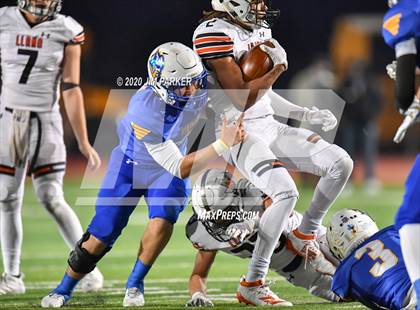 Thumbnail 2 in Lago Vista vs. Llano (UIL 3A D1 Quarterfinal) photogallery.
