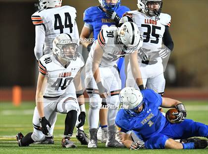 Thumbnail 3 in Lago Vista vs. Llano (UIL 3A D1 Quarterfinal) photogallery.