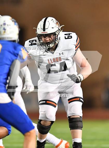 Thumbnail 2 in Lago Vista vs. Llano (UIL 3A D1 Quarterfinal) photogallery.