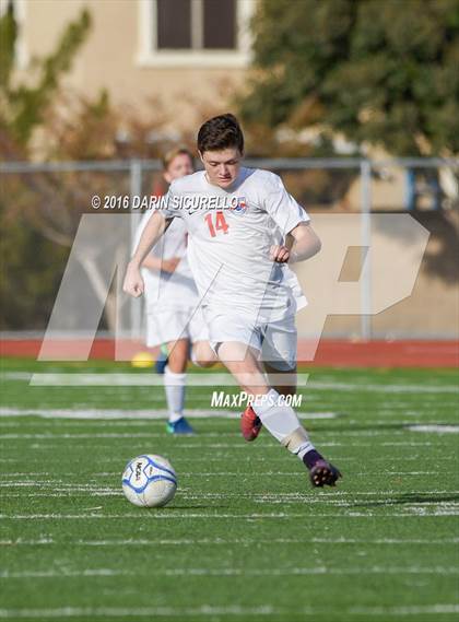 Thumbnail 3 in Mountain View vs Casa Grande (Coyote Classic Tournament) photogallery.
