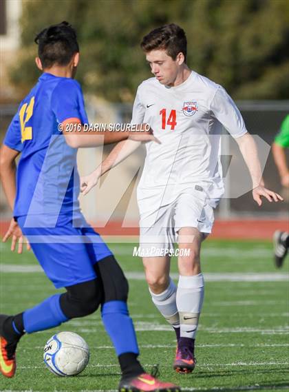 Thumbnail 1 in Mountain View vs Casa Grande (Coyote Classic Tournament) photogallery.