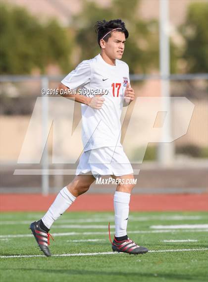 Thumbnail 2 in Mountain View vs Casa Grande (Coyote Classic Tournament) photogallery.