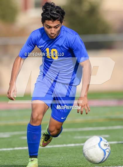 Thumbnail 1 in Mountain View vs Casa Grande (Coyote Classic Tournament) photogallery.