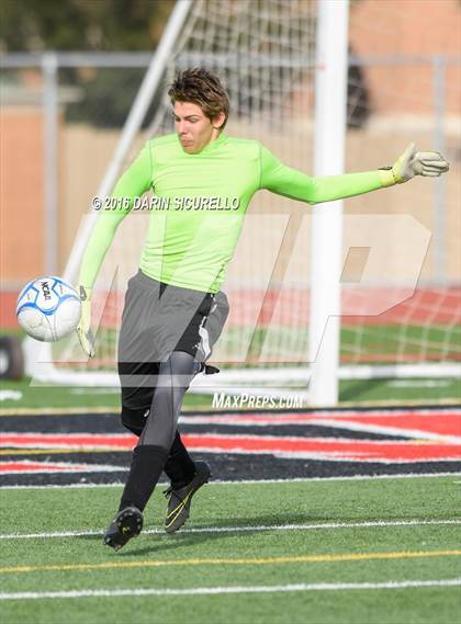 Thumbnail 1 in Mountain View vs Casa Grande (Coyote Classic Tournament) photogallery.