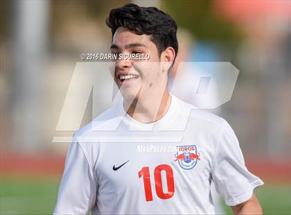 Thumbnail 2 in Mountain View vs Casa Grande (Coyote Classic Tournament) photogallery.