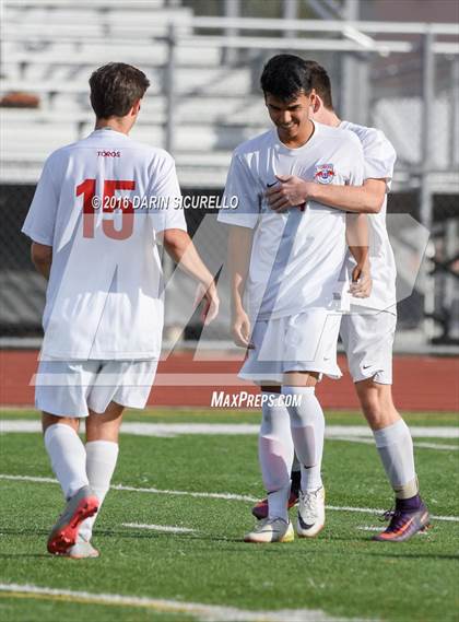 Thumbnail 1 in Mountain View vs Casa Grande (Coyote Classic Tournament) photogallery.