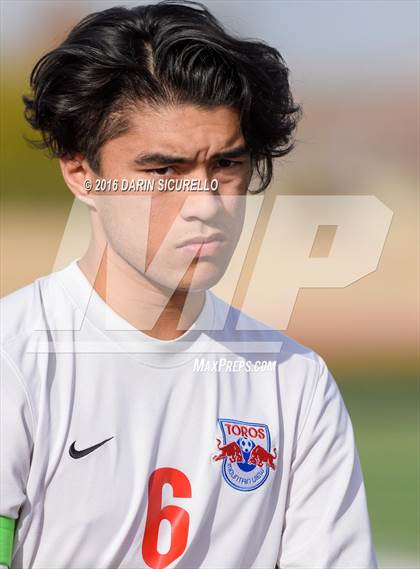 Thumbnail 2 in Mountain View vs Casa Grande (Coyote Classic Tournament) photogallery.
