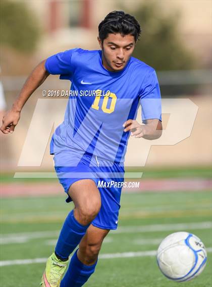 Thumbnail 3 in Mountain View vs Casa Grande (Coyote Classic Tournament) photogallery.