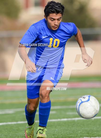 Thumbnail 2 in Mountain View vs Casa Grande (Coyote Classic Tournament) photogallery.