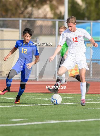 Thumbnail 3 in Mountain View vs Casa Grande (Coyote Classic Tournament) photogallery.
