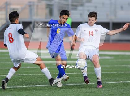 Thumbnail 3 in Mountain View vs Casa Grande (Coyote Classic Tournament) photogallery.