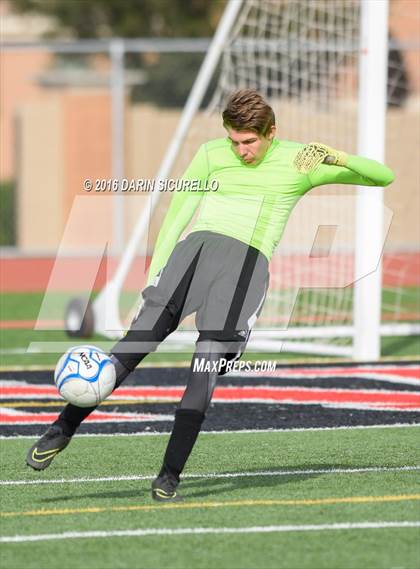 Thumbnail 2 in Mountain View vs Casa Grande (Coyote Classic Tournament) photogallery.