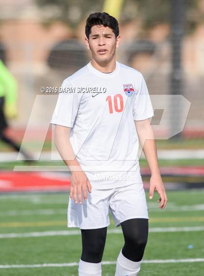 Thumbnail 3 in Mountain View vs Casa Grande (Coyote Classic Tournament) photogallery.