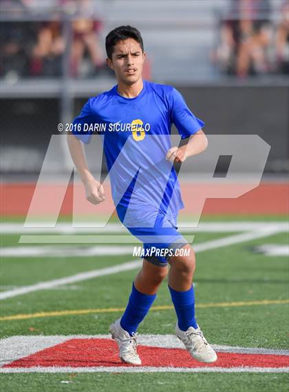 Thumbnail 2 in Mountain View vs Casa Grande (Coyote Classic Tournament) photogallery.