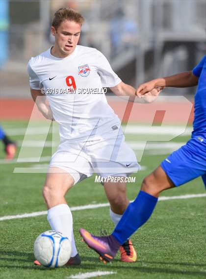 Thumbnail 3 in Mountain View vs Casa Grande (Coyote Classic Tournament) photogallery.