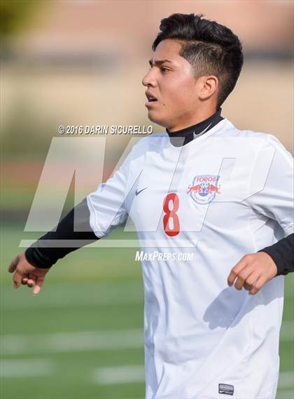 Thumbnail 1 in Mountain View vs Casa Grande (Coyote Classic Tournament) photogallery.
