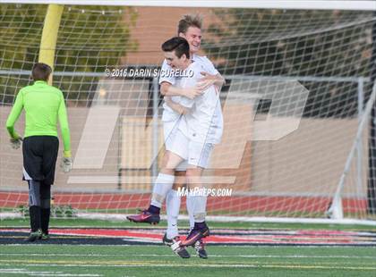 Thumbnail 2 in Mountain View vs Casa Grande (Coyote Classic Tournament) photogallery.