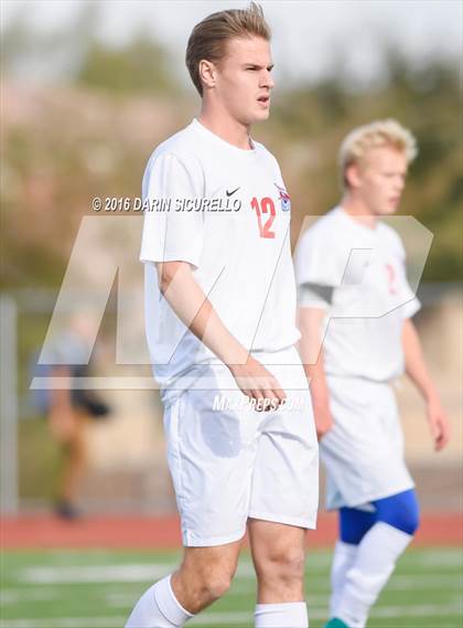 Thumbnail 2 in Mountain View vs Casa Grande (Coyote Classic Tournament) photogallery.