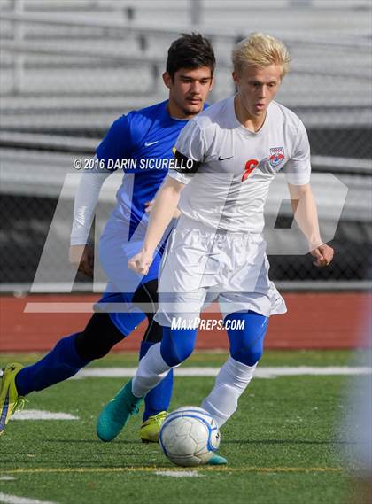 Thumbnail 3 in Mountain View vs Casa Grande (Coyote Classic Tournament) photogallery.