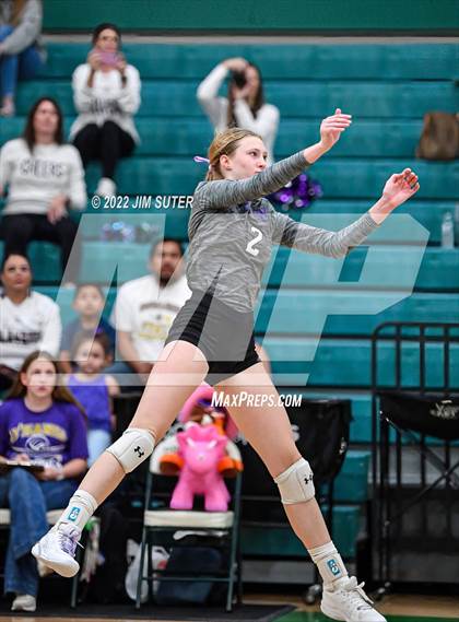Thumbnail 3 in Round Top-Carmine vs. D'Hanis (UIL 1A Region 4 Semifinal Playoff) photogallery.