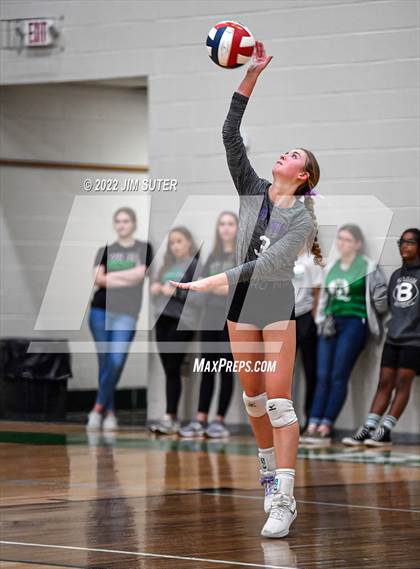 Thumbnail 3 in Round Top-Carmine vs. D'Hanis (UIL 1A Region 4 Semifinal Playoff) photogallery.