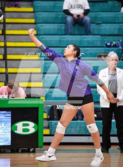 Thumbnail 2 in Round Top-Carmine vs. D'Hanis (UIL 1A Region 4 Semifinal Playoff) photogallery.