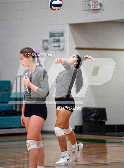 Thumbnail 1 in Round Top-Carmine vs. D'Hanis (UIL 1A Region 4 Semifinal Playoff) photogallery.