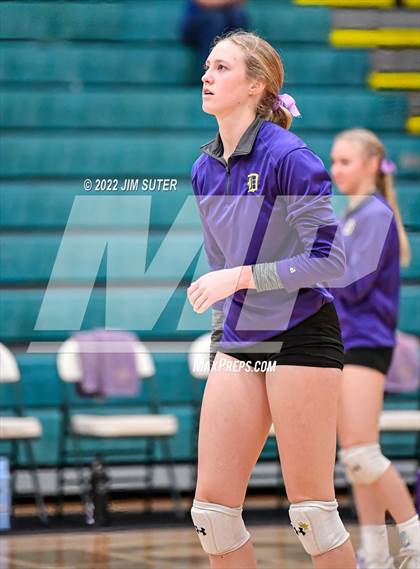 Thumbnail 2 in Round Top-Carmine vs. D'Hanis (UIL 1A Region 4 Semifinal Playoff) photogallery.