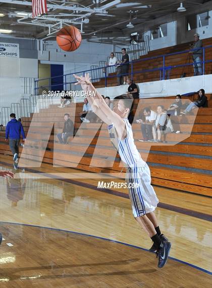 Thumbnail 2 in San Marino vs. El Segundo (Cal High Tournament) photogallery.
